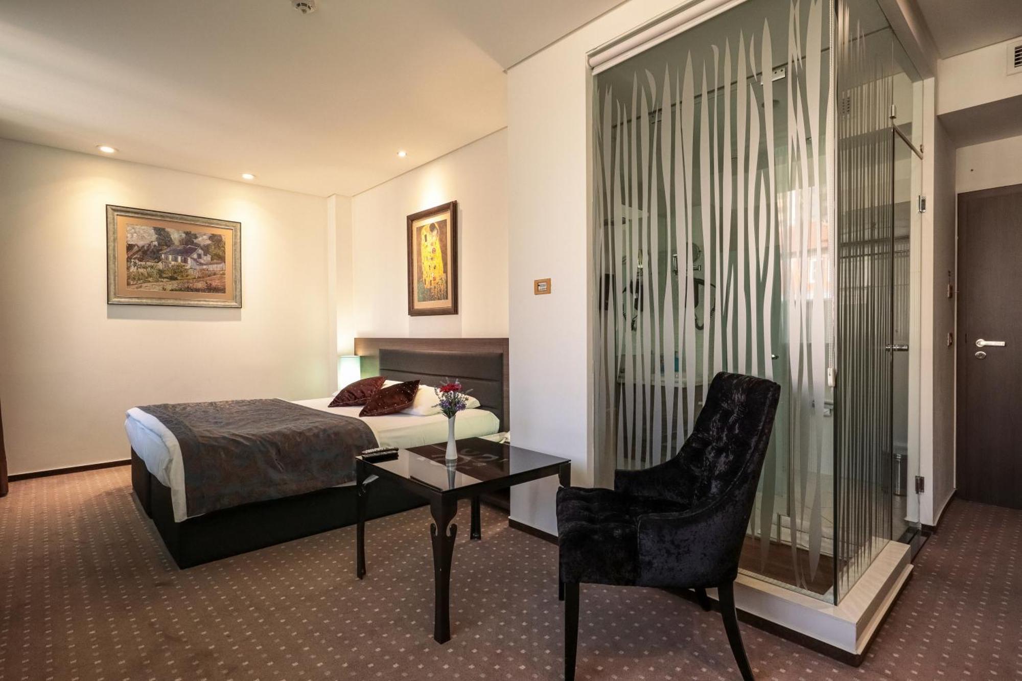 Hotel Nartel Priştine Dış mekan fotoğraf