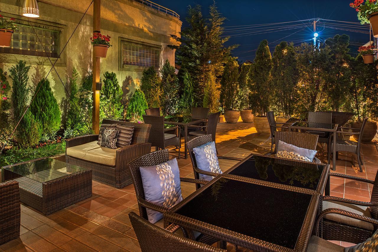 Hotel Nartel Priştine Dış mekan fotoğraf