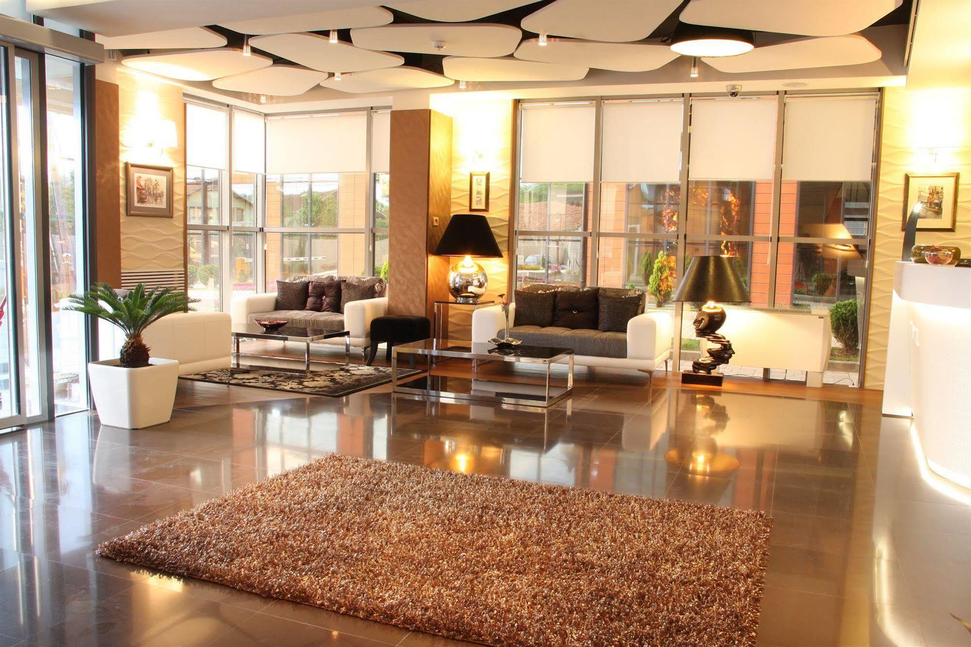 Hotel Nartel Priştine İç mekan fotoğraf